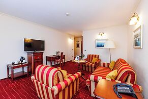 Hotel Savoy