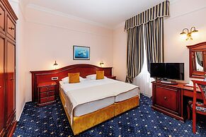 Hotel Savoy