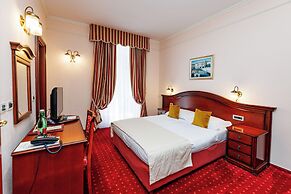 Hotel Savoy