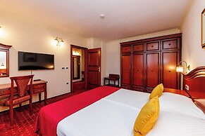 Hotel Savoy