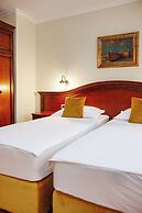 Hotel Savoy