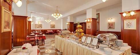 Hotel Savoy
