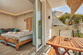 Iniohos Zante Hotel & Suites