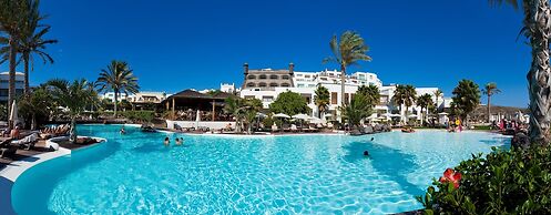 Gran Castillo Tagoro Family & Fun Playa Blanca