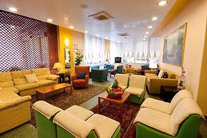 Jet Hotel