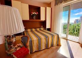 Jet Hotel