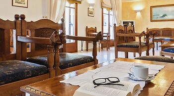 Aeolos Hotel