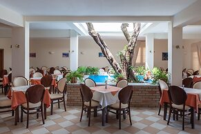 Aeolos Hotel