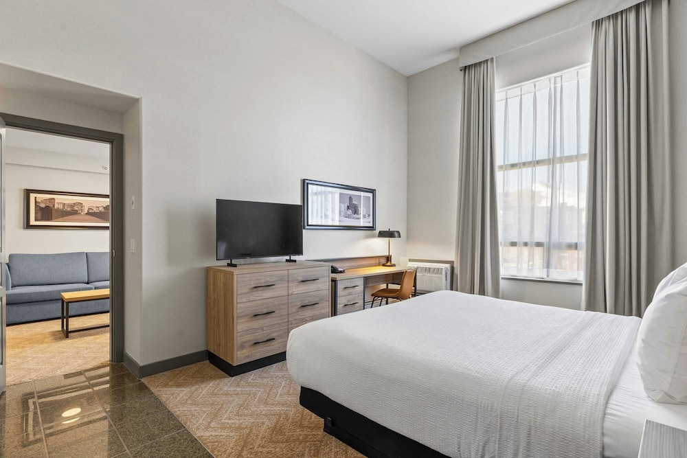Sandman Hotels & Suites Calgary West