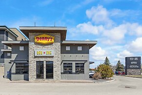 Sandman Hotels & Suites Calgary West