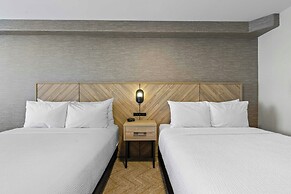 Sandman Hotels & Suites Calgary West