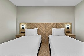 Sandman Hotels & Suites Calgary West