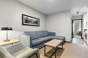 Sandman Hotels & Suites Calgary West