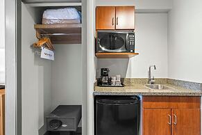 Sandman Hotels & Suites Calgary West