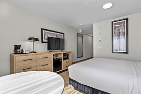 Sandman Hotels & Suites Calgary West