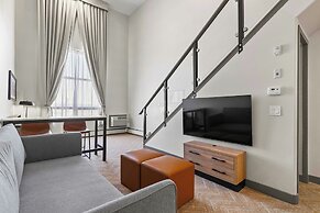 Sandman Hotels & Suites Calgary West