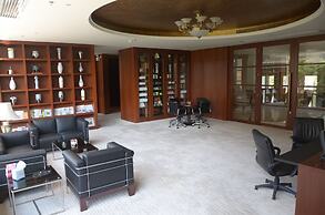 Parklane Hotel