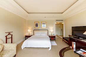 Parklane Hotel