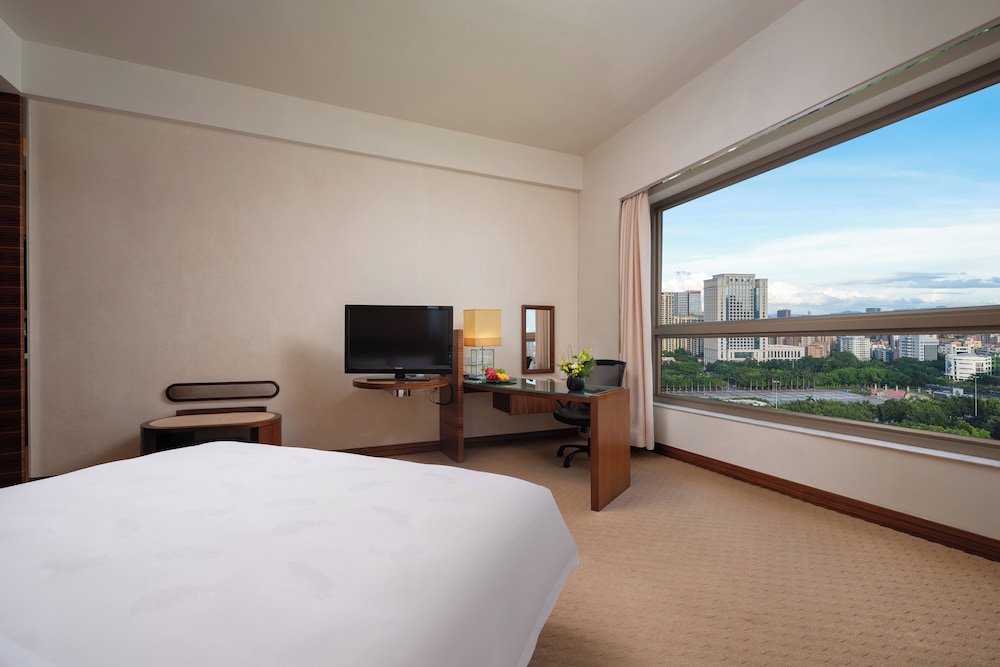 Parklane Hotel