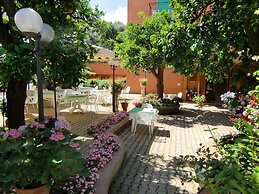 Hotel Girasole