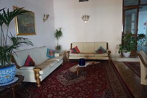 Hotel Mediterranee