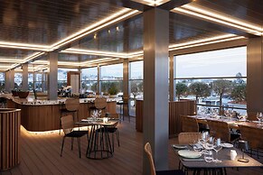Dusit Suites Athens
