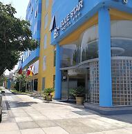Hotel Blue Star