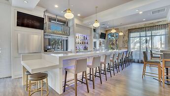Staybridge Suites Savannah Historic District by IHG