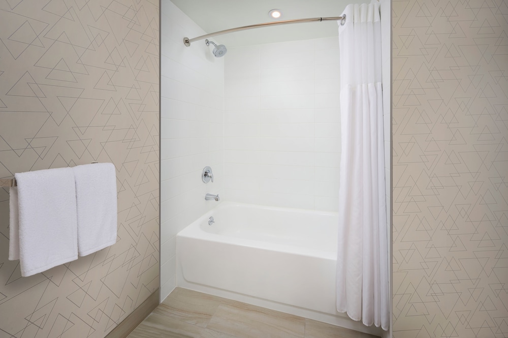 Holiday Inn Express and Suites Kitchener Southeast by IHG