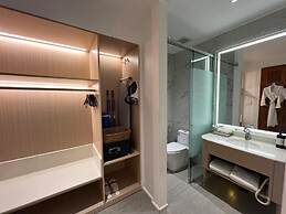 Royal Orchid Resort & Convention Centre