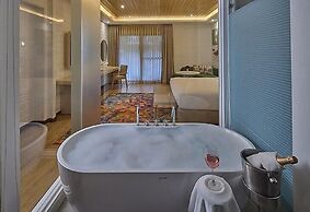 Royal Orchid Resort & Convention Centre