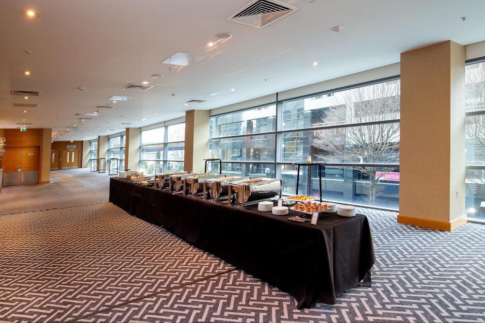 Hilton London Canary Wharf