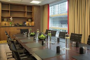 Hilton London Canary Wharf