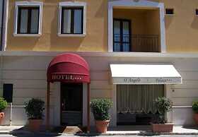 Hotel D'Angelo Palace