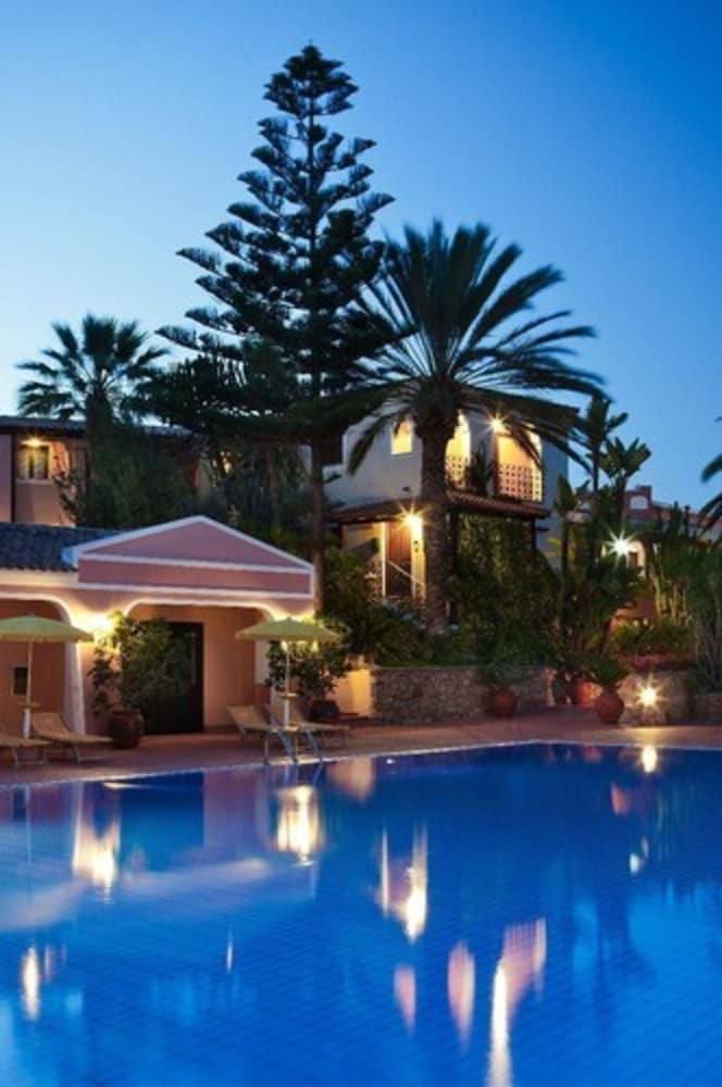 Cala Ginepro Hotel Resort