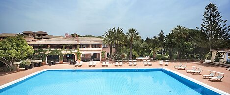 Cala Ginepro Hotel Resort