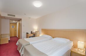 Riga Islande Hotel with FREE parking