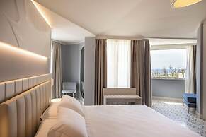 Grand Hotel