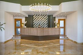 Grand Hotel