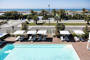 Grand Hotel