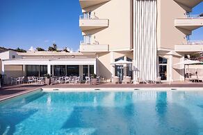 Grand Hotel