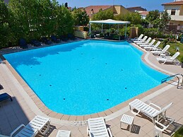 Ariadimari Hotel