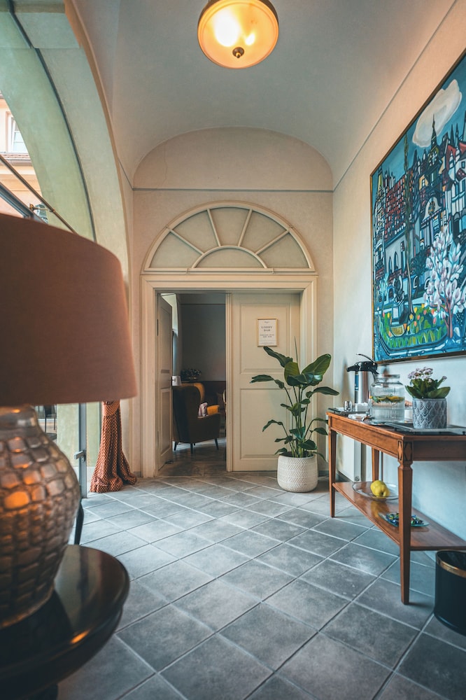 Appia Hotel Residences