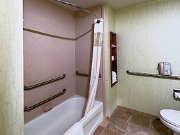 Hampton Inn & Suites Rockland