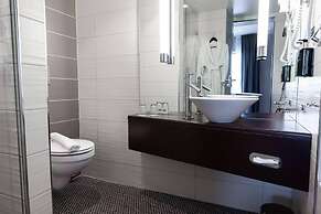 Clarion Hotel Bergen Airport Terminal