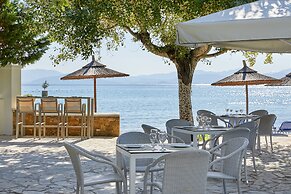 Delfinia Hotel