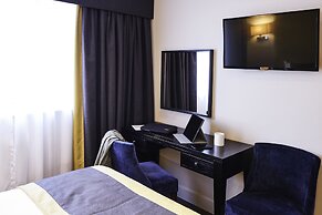 Mercure Newbury West Grange Hotel