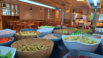 Hotel Rosamar Garden Resort