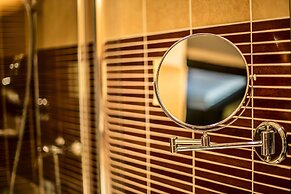 Charm Hotel Budapest  (formerly Boutique Hotel Budapest)