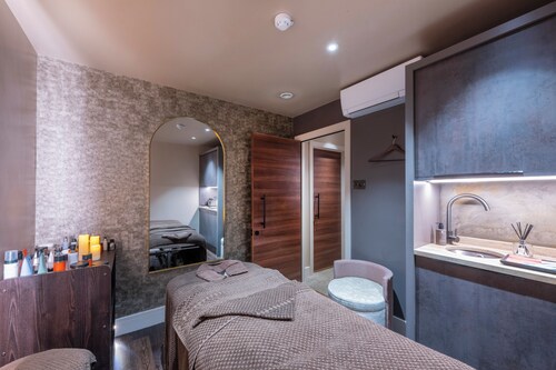 Park Farm Hotel & Leisure